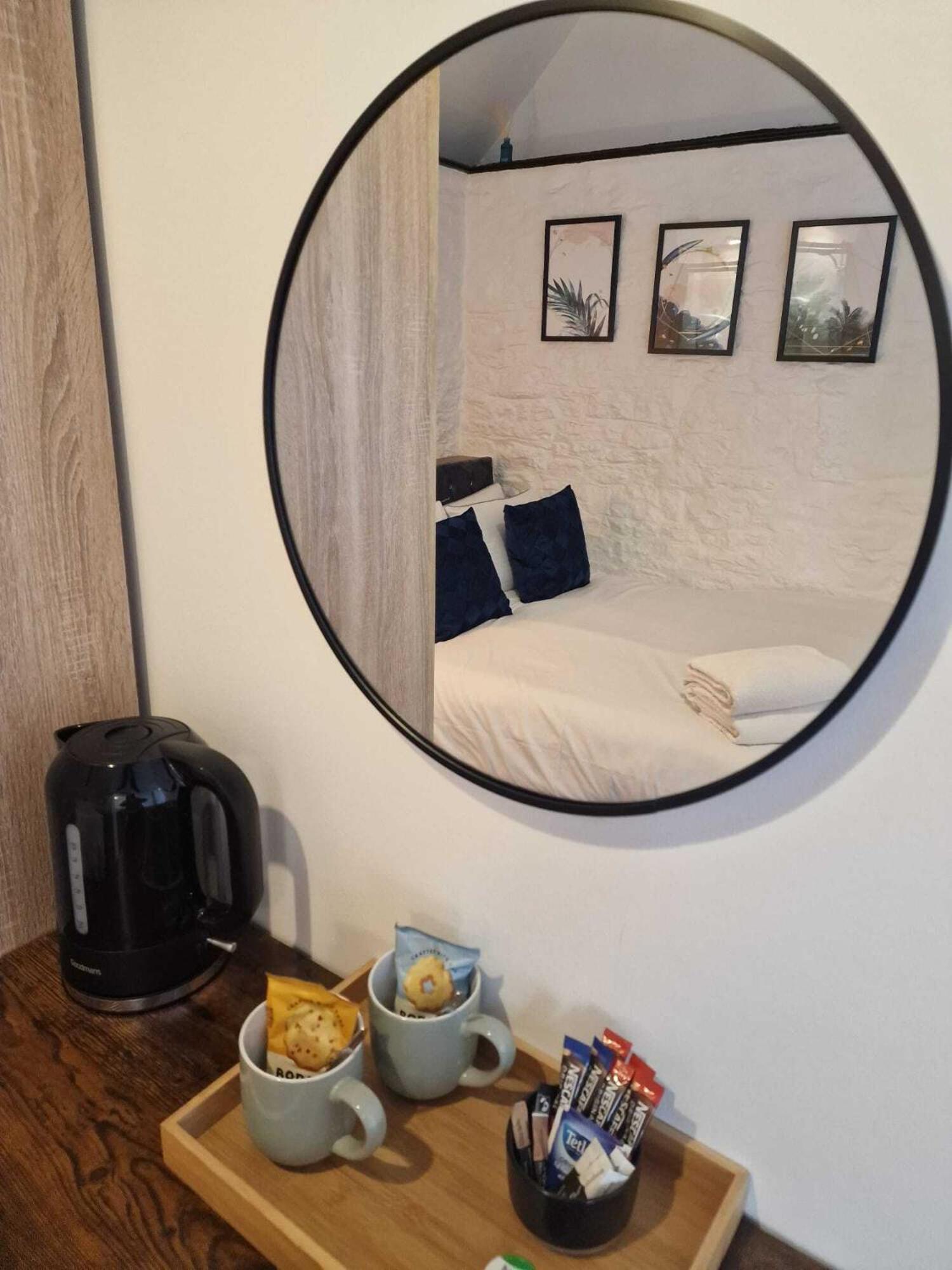 Heaven'S Kitchen At Squirrel Inn غودالمينغ المظهر الخارجي الصورة